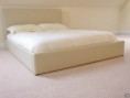 /album/camas-pele/cama-pele-creme-295-EUR-jpg/